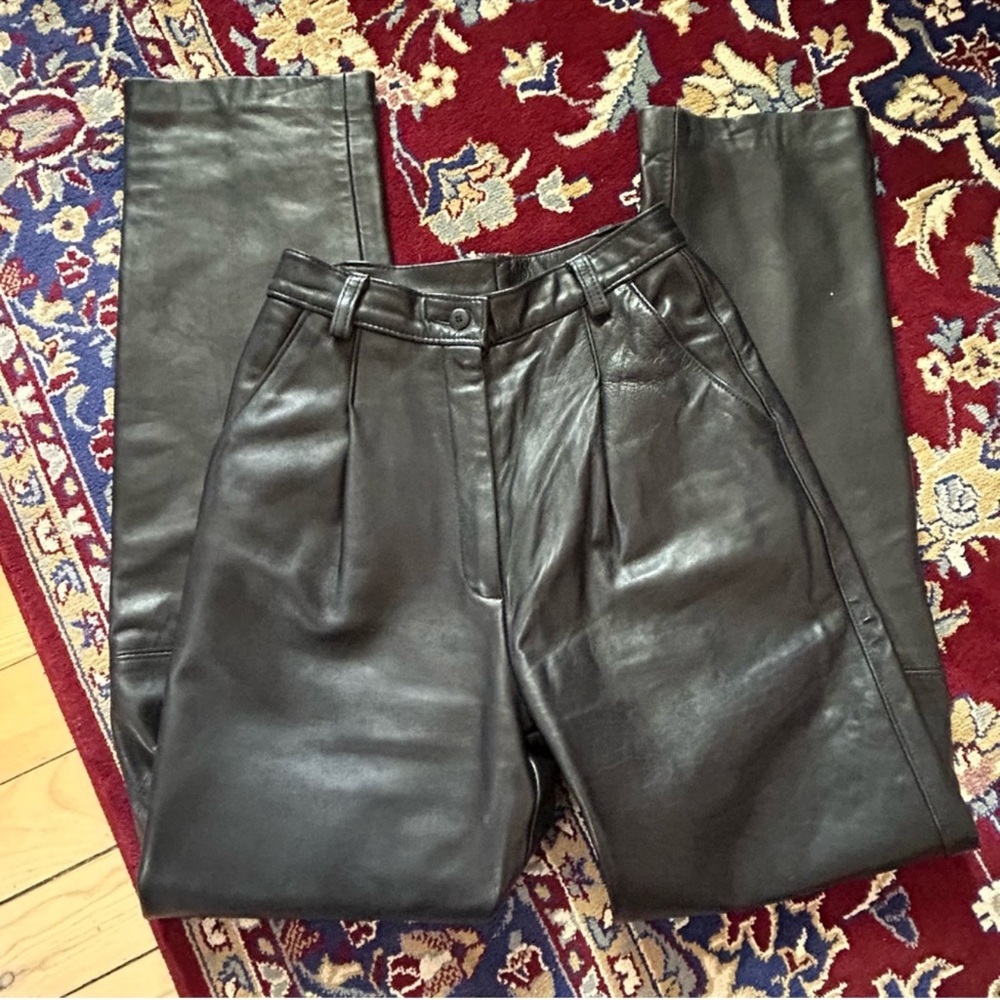 Genuine leather vintage 90s black pants 🖤